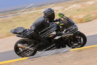 media/Sep-10-2022-SoCal Trackdays (Sat) [[a5bf35bb4a]]/Turn 9 Inside (1215pm)/